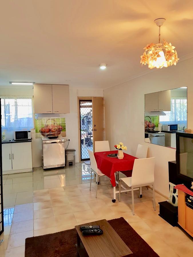 Jjjgm Place @ Alex Hills Ormiston Экстерьер фото